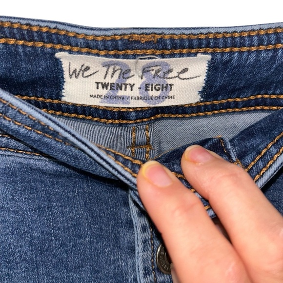 We The Free Blue Boot Cut Jeans exposed button fly size 28 - Picture 3 of 8